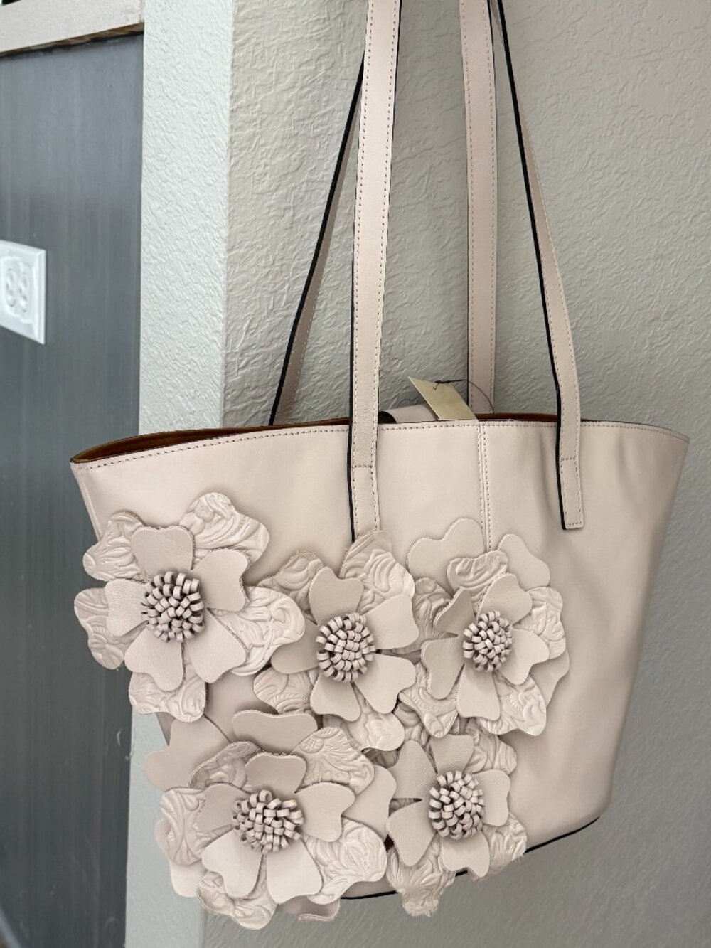 NWT Patricia Nash Marconia Leather Tote brasstone/merinque